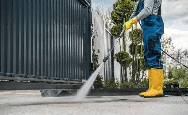 4 Reasons to Pressure Wash Your Home’s Exterior This Spring